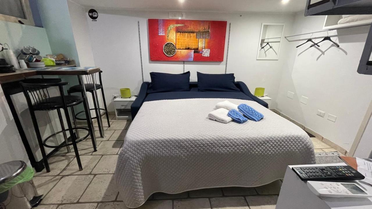 Loft 24 Bed & Breakfast Brindisi Eksteriør bilde